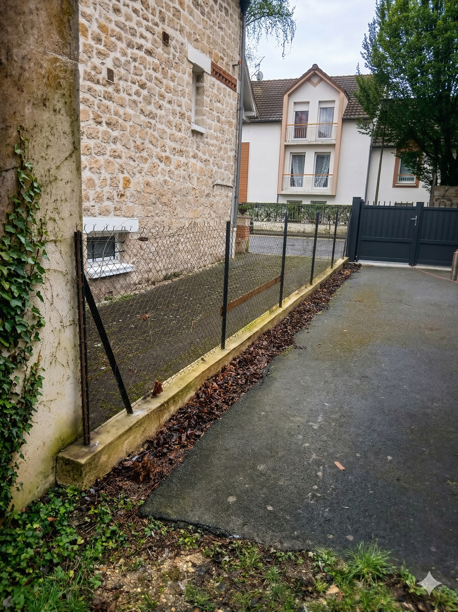 Installation clôture avant